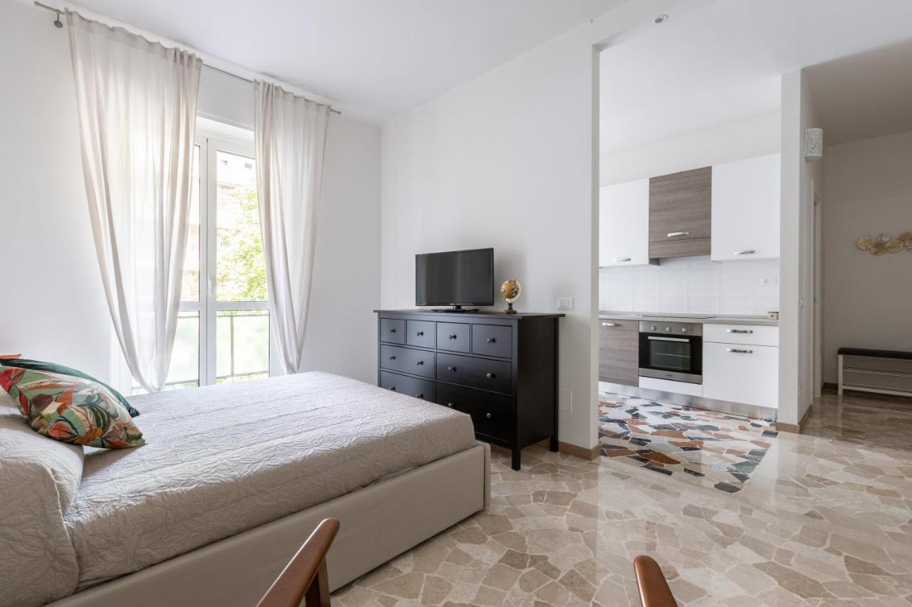 Piazzale Udine Balcony Apt Milano Exterior foto